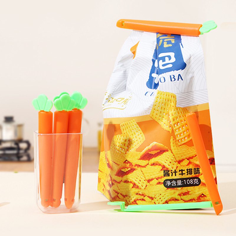胡蘿蔔冰箱貼封口夾 - USB隨身碟客製 封口夾,在生活中總會有各種塑料軟袋和已開封過的食品袋。如果沒吃完,食物變質,非常浪費。封口夾對事物的保鮮非常有用,尤其是對糕點、水果、麵包、蜜餞、肉類、水產等生鮮食品在密封保存時適用,家裡有吃不完的東西放在冰箱裡保存時使用,不僅可以保鮮還可以防止東西串味兒;容易受潮長霉的食品,密封保存時使用。 環保節約產品不僅僅是讓消費者得到一個好禮品,更是一種全新的營銷理念及提升貴公司品牌形象的最佳方式。企業可在產品上印上公司的logo或要宣傳的信息,環保封口夾是你的最佳選擇 1.使用簡單,持久耐用,是家庭必備用品 2.可以循環利用,節約又方便 3.夾位寬,封口美觀 4.印刷方位明顯,便於宣傳 5.5個可以為一套。 客製 - USB隨身碟客製 30919_tableware_01-175521-192