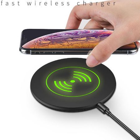 超薄發光logo手機無線充電器 - USB隨身碟客製 1.輕輕一放就能充電, 告別電線的束縛,超薄設計,極好手感,帶LED背光屏 2.外觀採用ABS材質, 質感細膩, 不易括花, 堅韌纖薄,定制發光logo,讓品牌更加響亮 3.矽膠底座, 防滑易用,ABS塑膠外殼噴橡膠油 輸入參數:5V 輸出參數:9V 客製 - USB隨身碟客製 qq-20240801170129-171432-074